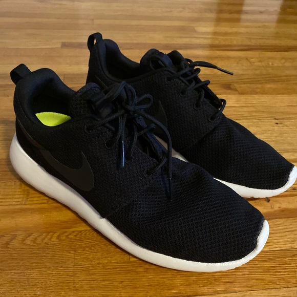 nike roshe one